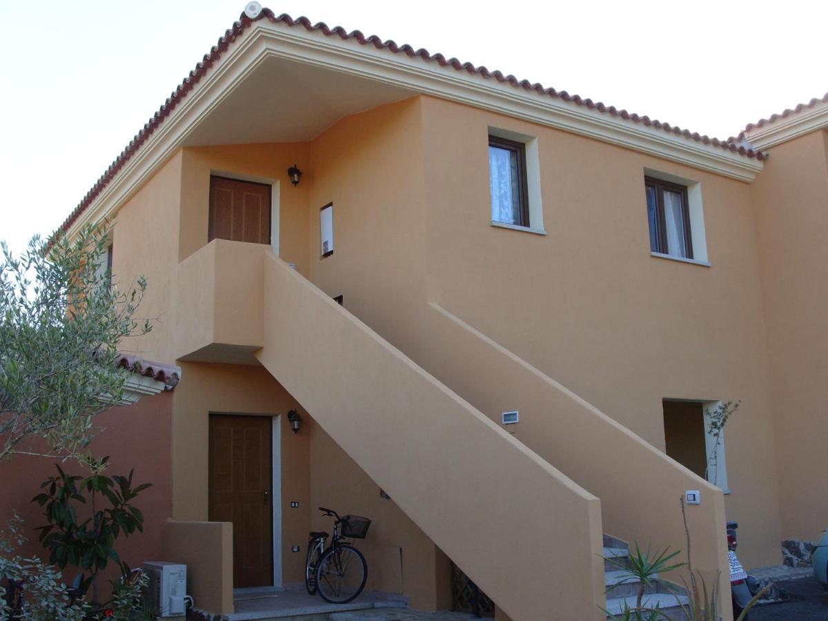 Casadelfaro Primo Piano 600Mt Dalla Spiaggia Olbia Exteriör bild